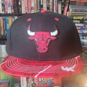 Hardwood Classics Chicago Bulls snapback one size fits all color Black and Red